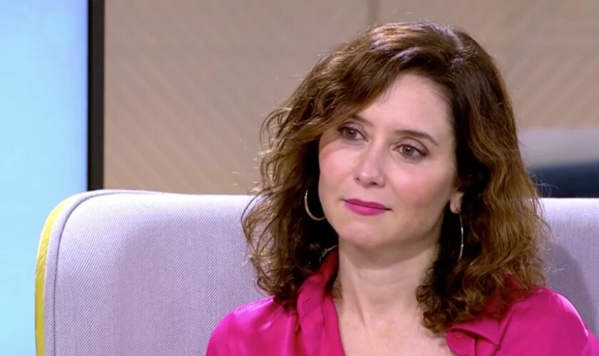 Díaz Ayuso hace lo que pocos en un plató y se lleva el aplauso de Ana Terradillos: «Es muy valiente»