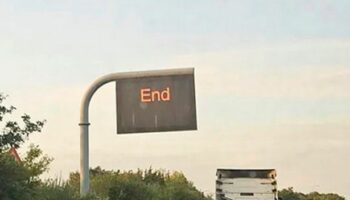 Drivers spot 'strange' one-word road sign on M11 junction with 'eerie' meaning