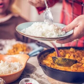 'Easy' slow cooker chicken curry recipe can be prepared in minutes