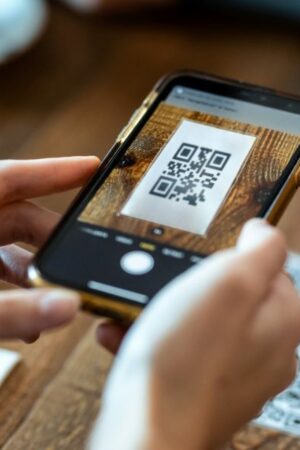 Écologie – À partir du 15 septembre, les restaurants remplaceront leur papier toilette par un QR Code