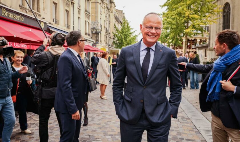 Édouard Philippe, un candidat pressé qui devra exister entre Michel Barnier et Gabriel Attal