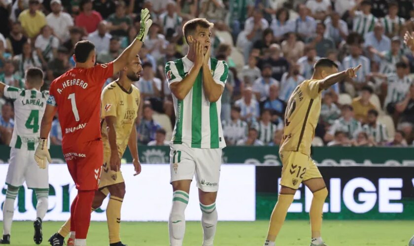 El Córdoba CF deja escapar dos puntos claros en El Arcángel (0-0)