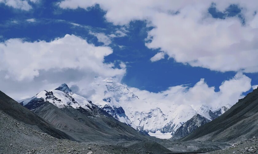 El Everest es cada vez más alto por la erosión de un río a 75 kilómetros de la montaña