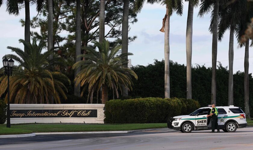 El FBI investiga un posible nuevo intento de asesinato contra Trump mientras jugaba al golf en Florida