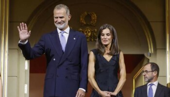 El Gobierno no asistirá a la toma de posesión de la presidenta de México tras la «inaceptable exclusión» del Rey Felipe VI