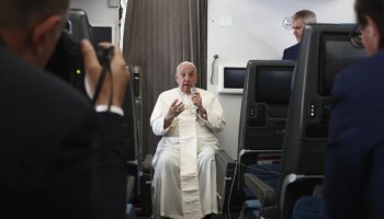 El Papa Francisco confirma que está pensando en viajar a Canarias por la crisis migratoria