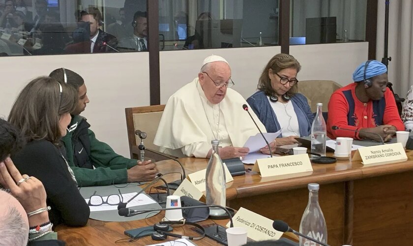 El Papa critica al gobierno de Milei y recibe duras críticas: "Absurda agenda indigenista" y "cipayo traidor"