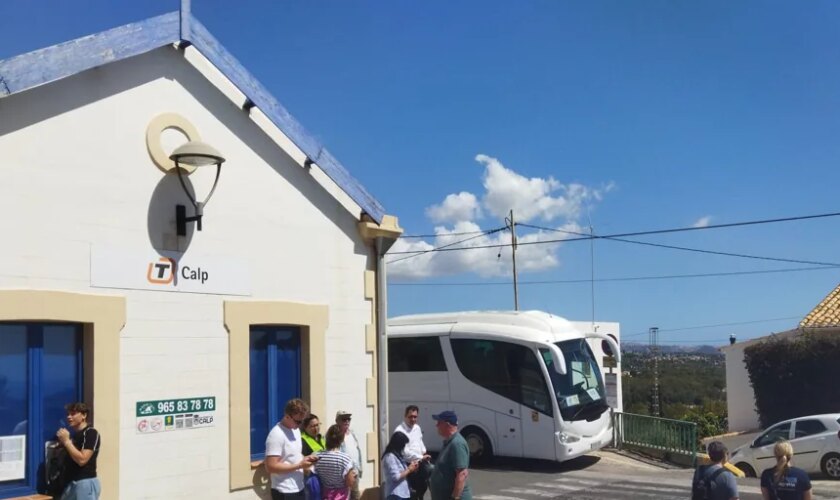 El TRAM ofrece servicio de autobús entre Altea y Calpe por obras desde este lunes 9 de septiembre