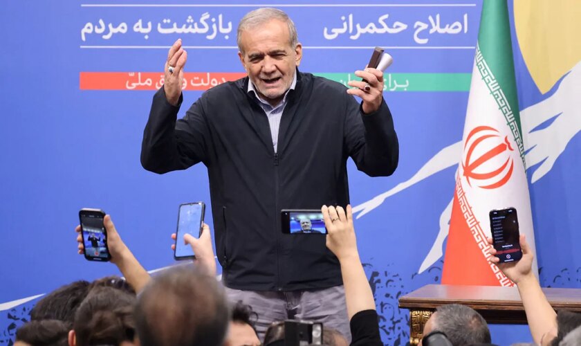 El nuevo presidente iraní, en el aniversario de la muerte de Amini: "¿La Policía de la moral aún molesta a la gente? Se suponía que debían parar"