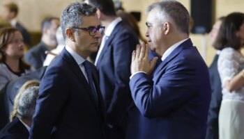 El 'número 3' del PSOE viaja de nuevo a Suiza para reunirse con Puigdemont para "tender puentes" tras los últimos desencuentros