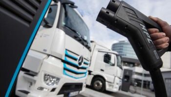 Elektro-LKW von Daimler: Erste Langstrecken-E-Lkw ab November verfügbar