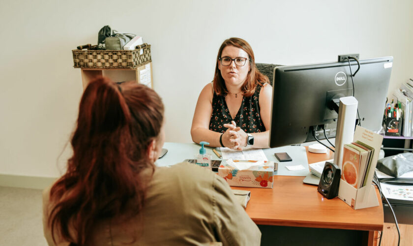 « Elle a plus de temps que le généraliste » : le succès des consultations infirmières