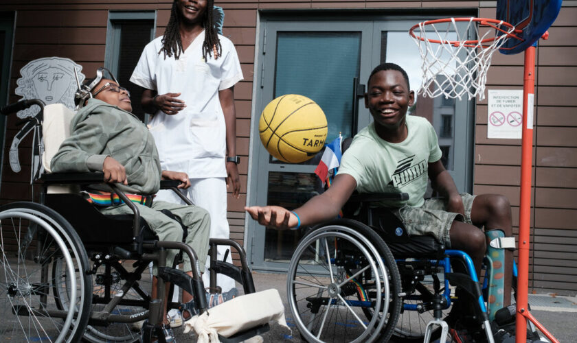 Et si les Jeux paralympiques créaient des vocations ? Cet hôpital pour enfants handicapés veut « maintenir la flamme »