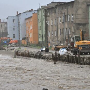 Europe floods: Emergency services struggle as rivers rise