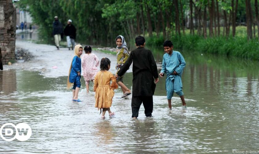 Extreme weather fuels child marriages in Pakistan