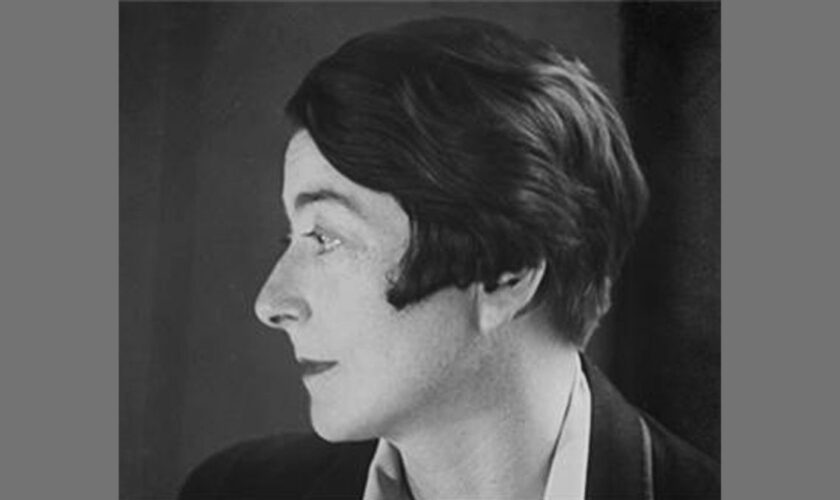 Fauteuils mystérieux et vrai imbroglio: l'étrange affaire des faux sièges d'Eileen Gray