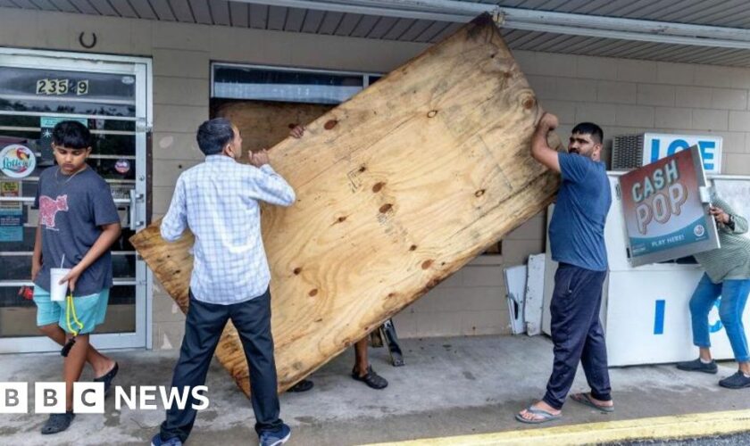 Florida braces for hurricane to bring 20-foot storm surge