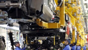 Ford reducirá en Almussafes los turnos de su planta de producción de motores en octubre