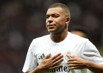 Fußball: Paris Saint-Germain soll Kylian Mbappé im Streit um Gehaltszahlungen 55 Millionen Euro zahlen