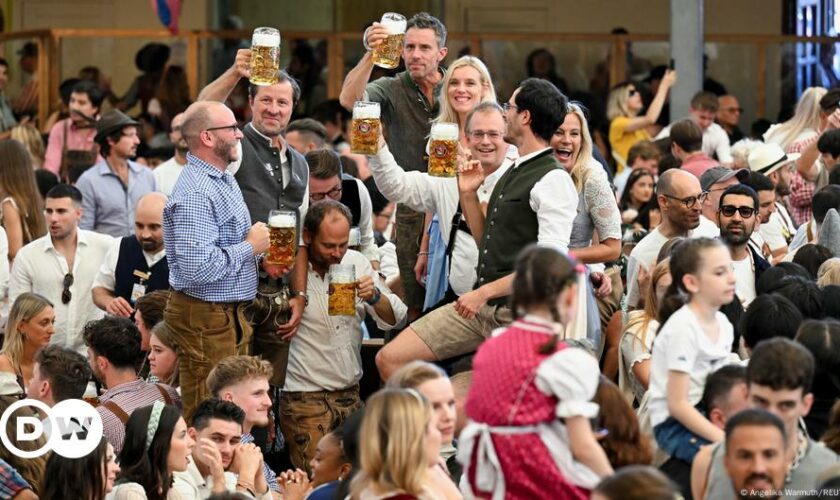 Germany: Oktoberfest beer starts flowing amid high security