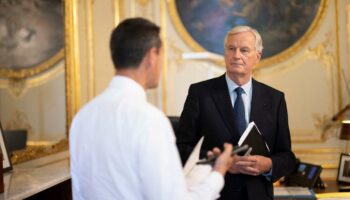 Gouvernement&nbsp;: Michel Barnier avance, les camps politiques posent leurs jalons