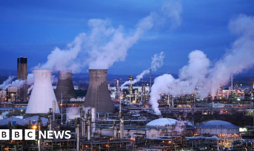 Grangemouth oil refinery confirmed to close next year