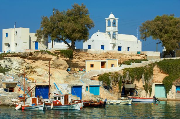 Greek island with ‘jaw-dropping’ beaches next to Santorini - and has no crowds