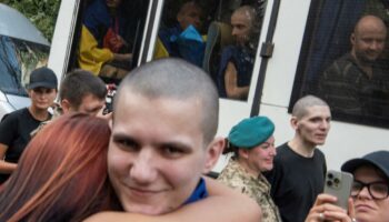 Guerre en Ukraine : la Russie annonce avoir échangé avec l'Ukraine 103 prisonniers de chaque camp