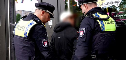 Hamburg: Die Polizisten der Davidwache - Eine ganz normale Nachtschicht