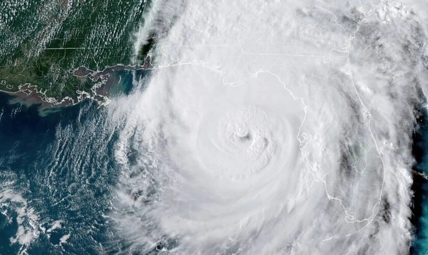 Helene toca tierra en el noroeste de Florida como un potente huracán de categoría cuatro