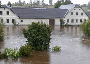 Hochwasser in Nachbarländern: Österreich und Polen kämpfen mit dramatischen Folgen des Dauerregens