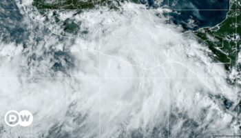 Hurricane John hits Mexico as Category 3 storm