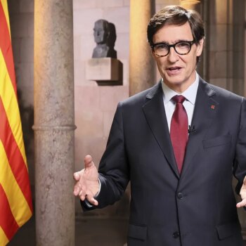 Illa reivindica la "nación" catalana y esconde el concierto económico pactado con ERC en su primer discurso de la Diada