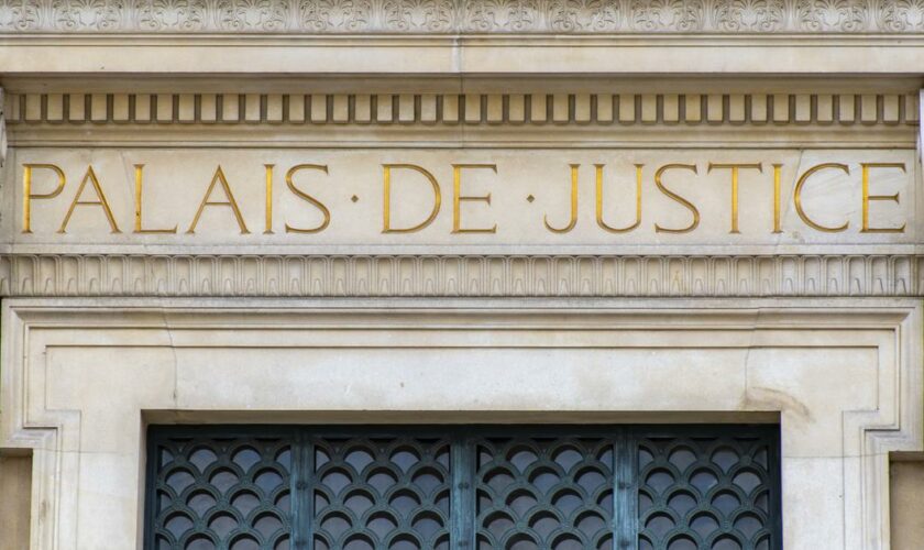 Inceste:  12 ans de prison pour un grand-père reconnu coupable grâce à la boîte aux lettres « Papillons »