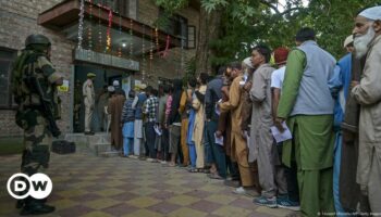 India: Kashmir votes in assembly elections after a decade