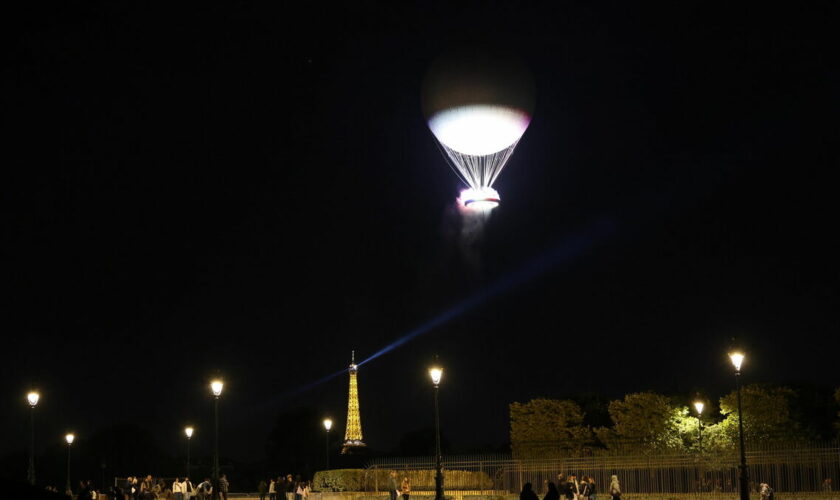 JO Paris 2024 : et à la fin de la « Parade des champions » la vasque s’est envolée une dernière fois