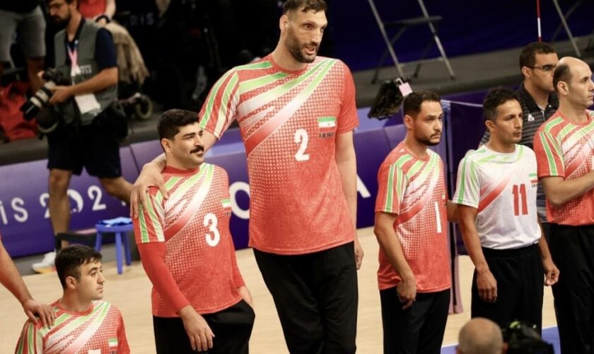 Jeux paralympiques : Morteza Mehrzad, le "géant" pilier du volley-ball assis iranien