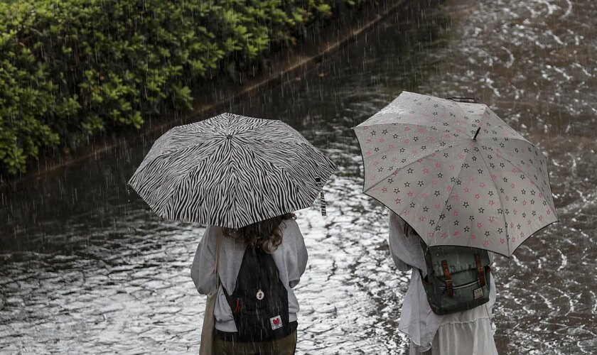 Jueves de tiempo inestable con lluvias y fuertes tormentas que ponen en aviso a 10 comunidades