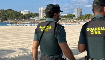 Beamte der Polizeieinheit Guardia Civil nahmen den Tatverdächtigen fest. (Archivfoto) Foto: Guardia Civil/Europapress/dpa