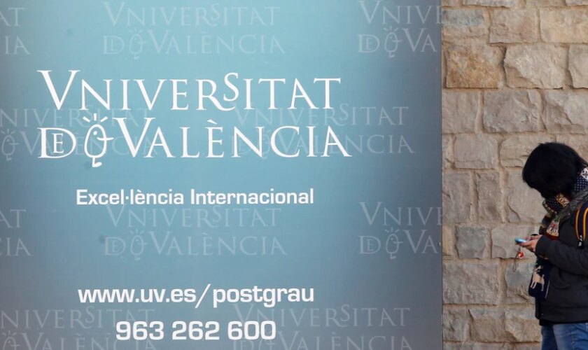 La Justicia tumba una norma lingüística que impedía usar el castellano en la Universidad de Valencia