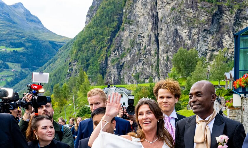 La boda de la princesa Marta Luisa de Noruega o cuando el look del chico eclipsa al de la novia