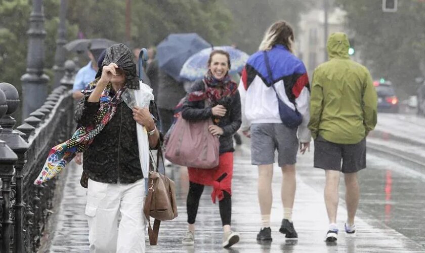 La 'vaguada retrógada' se acerca a Andalucía: llegan las lluvias y un descenso de temperaturas