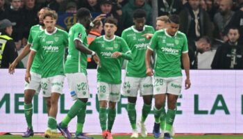 Ligue 1 : Saint-Etienne surprend Lille et signe sa première victoire depuis son retour dans l’élite