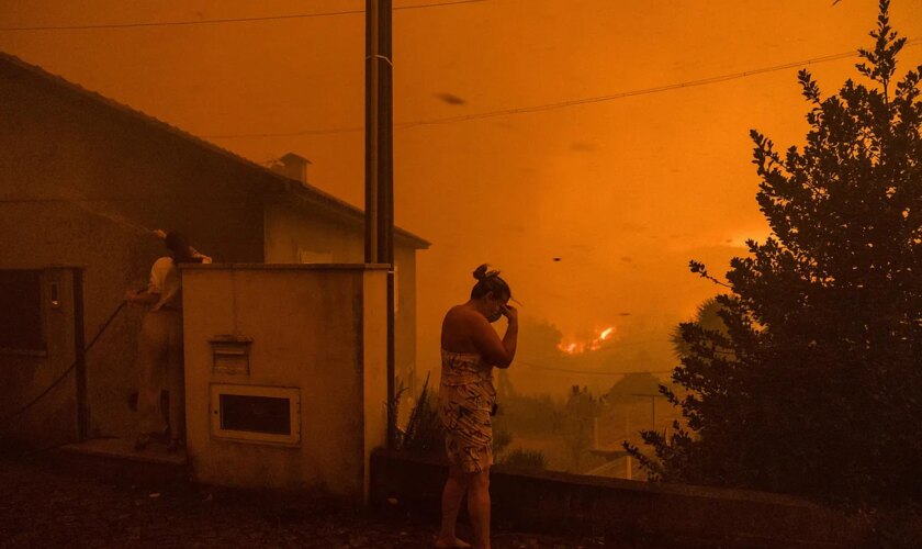 Los incendios que asolan Portugal dejan ya cuatro muertos, 40 heridos y miles de hectáreas calcinadas