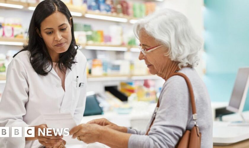 Many pharmacists to vote on cuts to opening hours