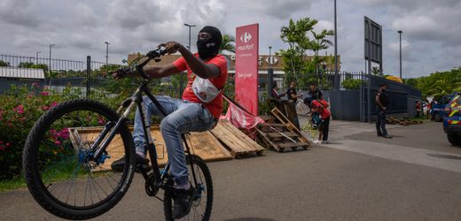 Martinique: Frankreich schickt nach Unruhen Bereitschaftspolizei CRS