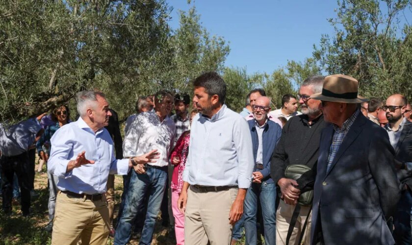 Mazón reclamará en Bruselas «mayores garantías y seguridad jurídica» para la agricultura valenciana