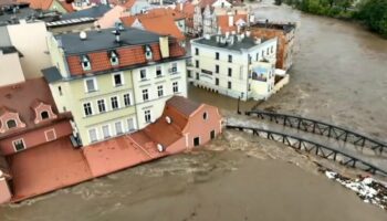 Mitteleuropa: Katastrophale Hochwasserlage: Anwohner erleben "schwerste Stunden ihres Lebens"