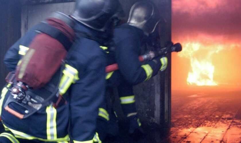 Montereau-sur-le-Jard : impressionnant incendie tout près du meeting aérien Air Legend