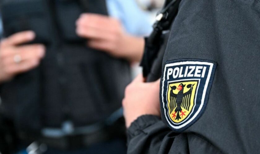 Unter anderem mit einem Schädel-Hirn-Trauma wurde die 81-Jährige nach dem Vorfall ins Krankenhaus gebracht. (Symbolbild) Foto: S